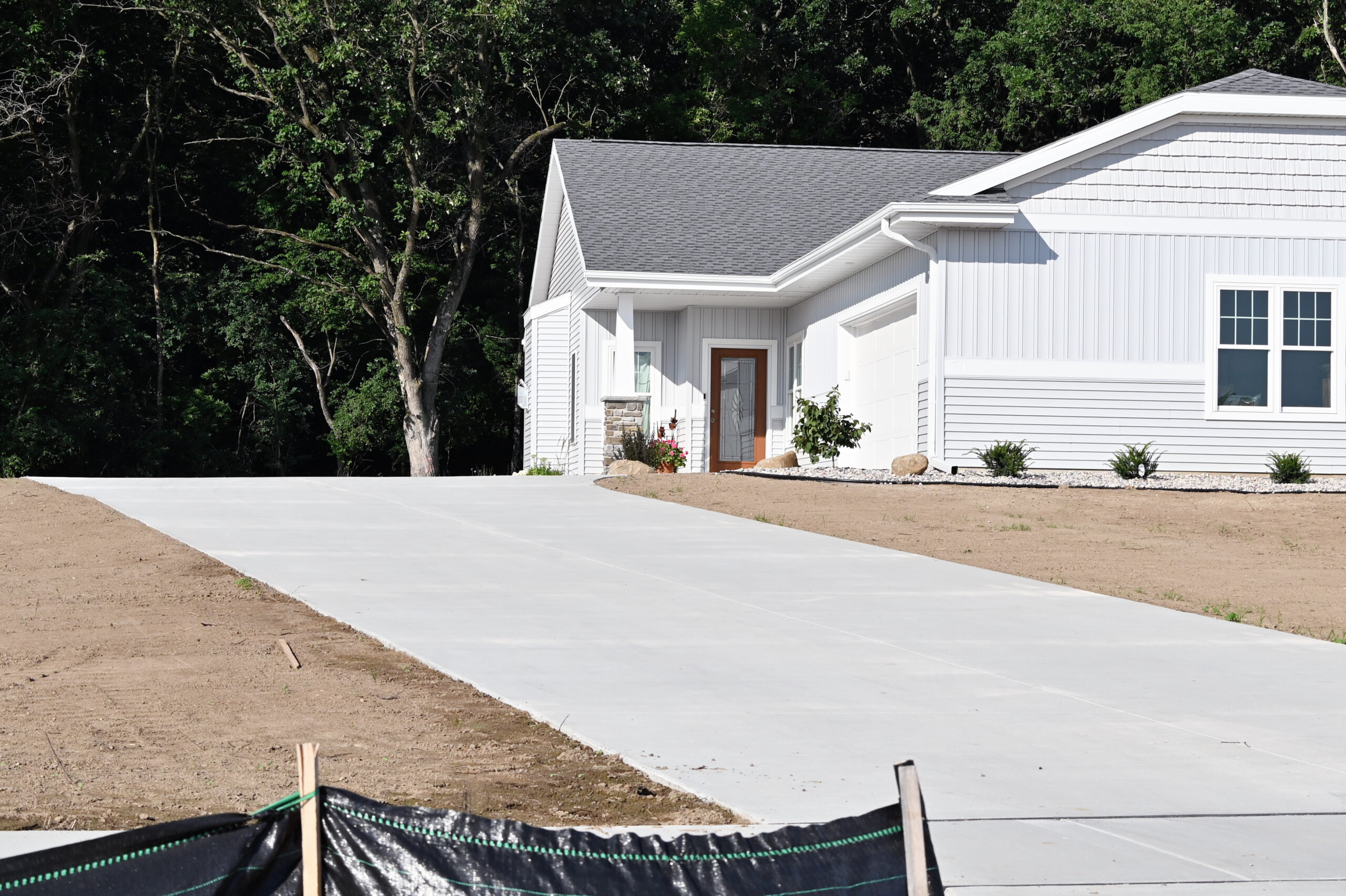 Modern Concrete Driveway Finishes | Transform Your Curb Appeal ...